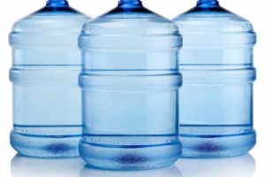 Lý do lớn thuyết phục để bạn chọn mua nước uống đóng bình loại nào tốt